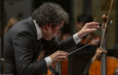 Gustavo Dudamel dirige a la Orquesta Filarmonica de Los Angeles en el Palacio de Bellas Artes, noviembre 2019 