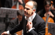 Massimo Quarta, dirige a la Orquesta Filarmonica de la UNAM en su Primera Temporada 2020 en la Sala Nezahualcoyotl 